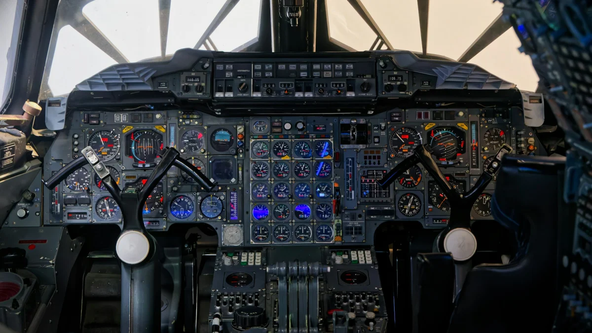 Havacılık ve Uzay Sektörü İçin Membran Tuş Takımı ve Ön Panel Üretimi